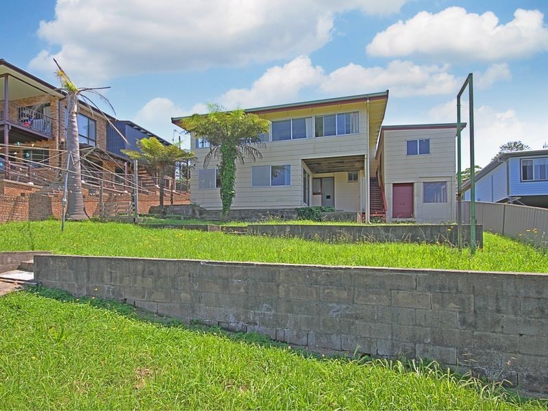 13 Canberra Crescent, Burrill Lake NSW 2539
