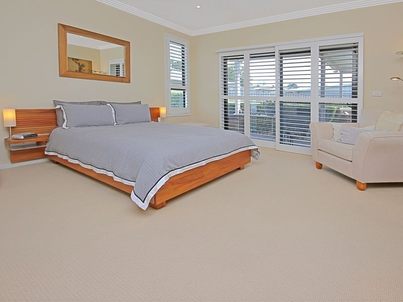 4 Bada Crescent, Burrill Lake NSW 2539