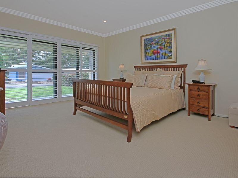 4 Bada Crescent, Burrill Lake NSW 2539