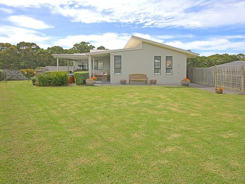 4 Bada Crescent, Burrill Lake NSW 2539