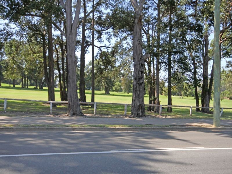 47 Golf Avenue, Mollymook NSW 2539