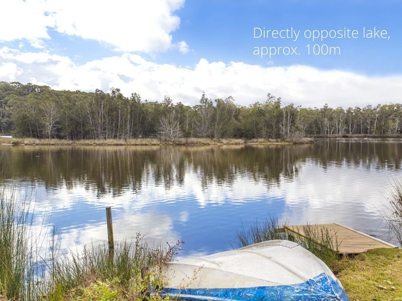 10 Carroll Avenue, Lake Conjola NSW 2539