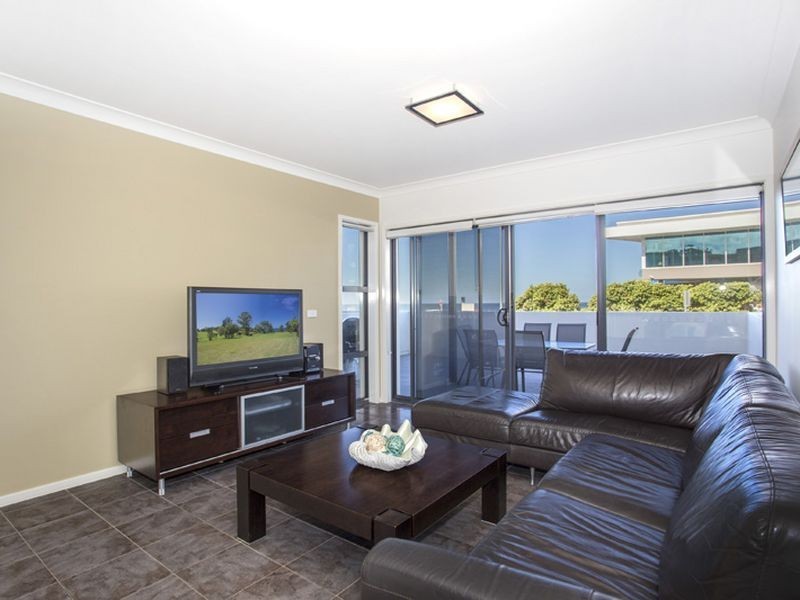 2/5-7 Golf Avenue, Mollymook NSW 2539