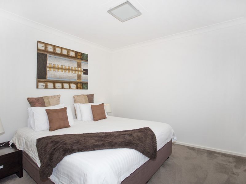 2/5-7 Golf Avenue, Mollymook NSW 2539