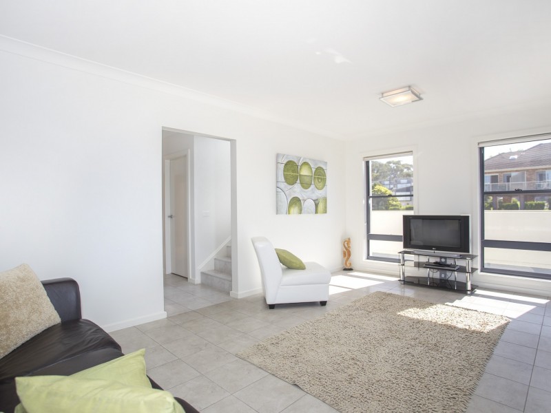 7/5-7 Golf Avenue, Mollymook NSW 2539