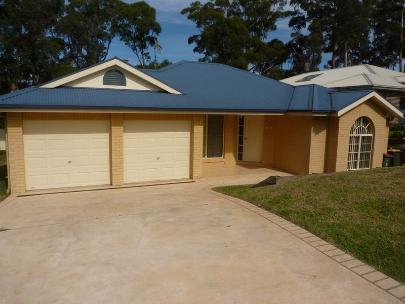 5 Yarrawonga Dr, Mollymook NSW 2539