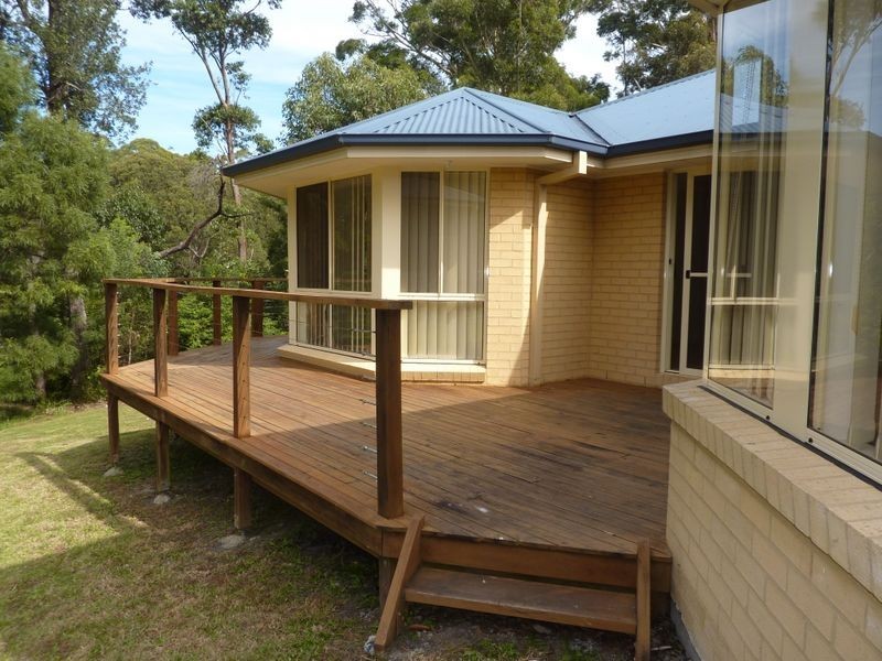 5 Yarrawonga Dr, Mollymook NSW 2539