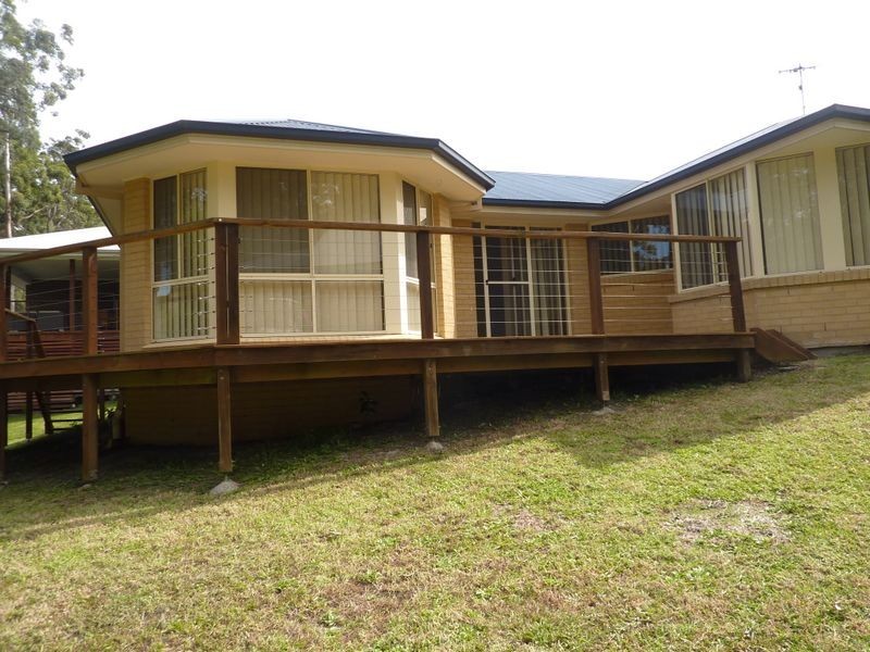 5 Yarrawonga Dr, Mollymook NSW 2539