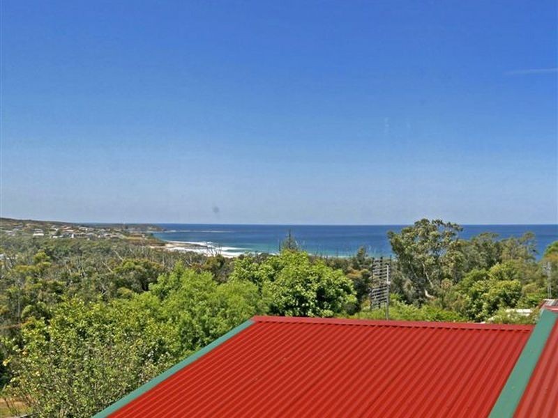16 Canberra Crescent, Burrill Lake NSW 2539