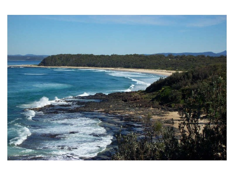 69 Sunset Strip, Manyana NSW 2539