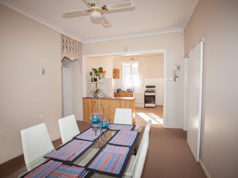 5 Railway Ave, Wellington NSW 2820