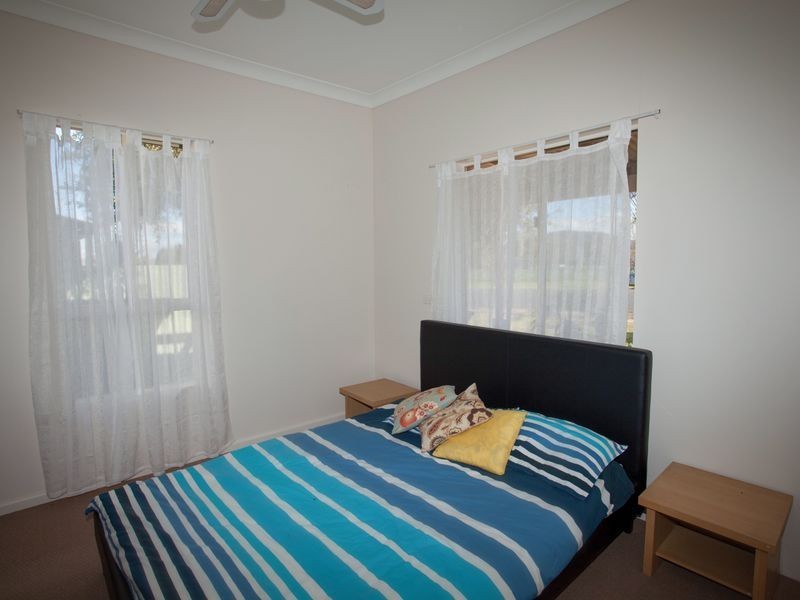 5 Railway Ave, Wellington NSW 2820