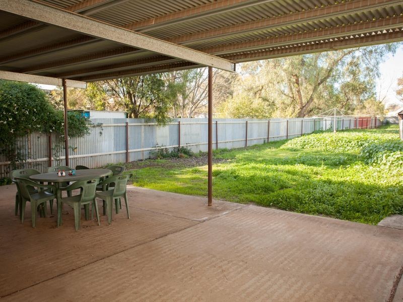 5 Railway Ave, Wellington NSW 2820