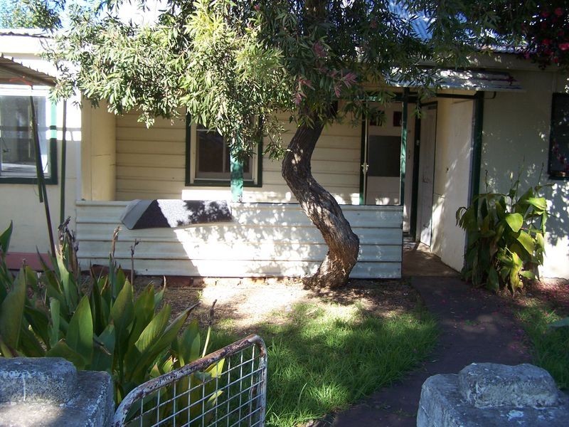 27 Gobolion Street, Wellington NSW 2820