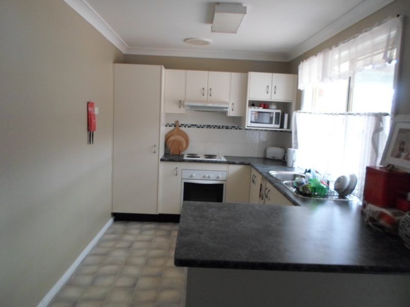 16 Marsh Street, Wellington NSW 2820
