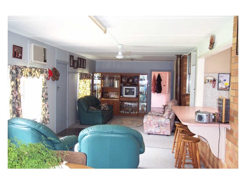 76 Gobolion Street, Wellington NSW 2820