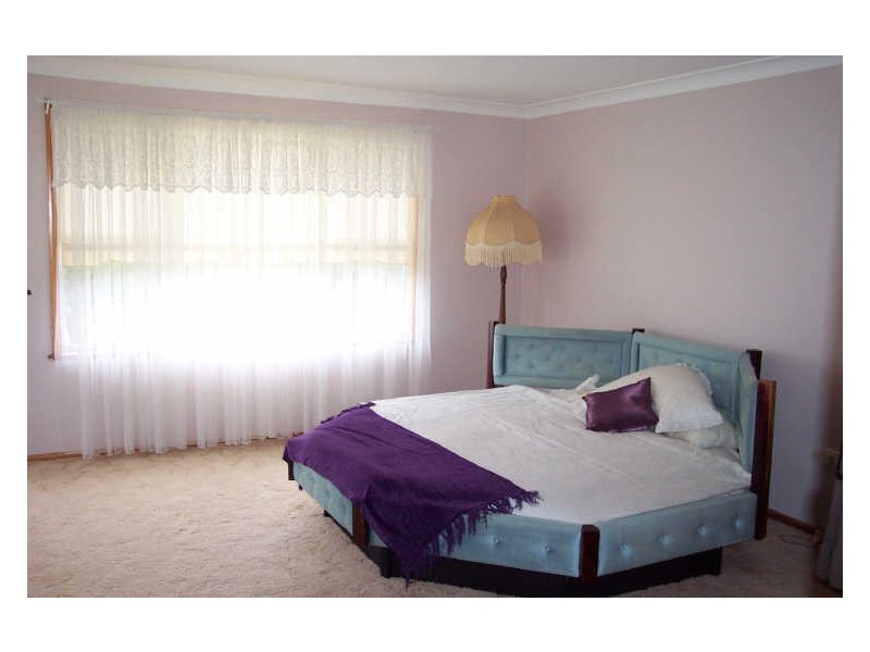 76 Gobolion Street, Wellington NSW 2820