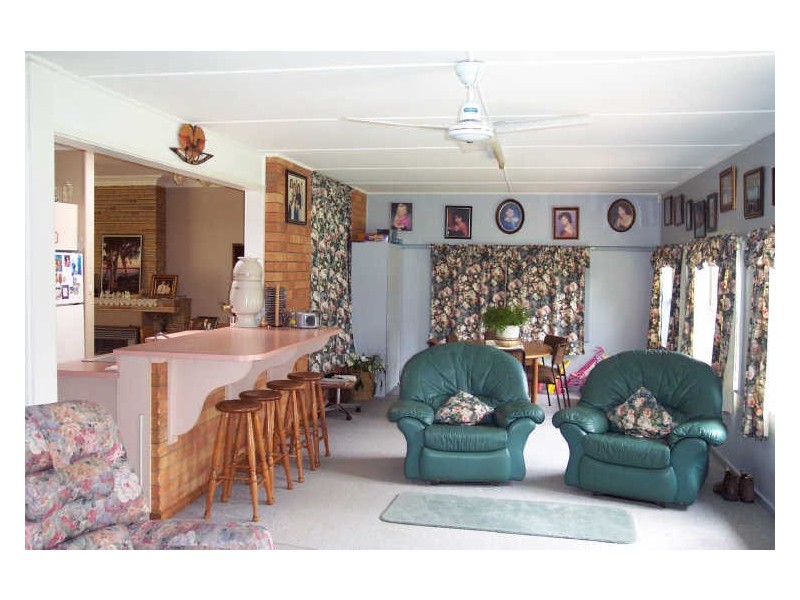 76 Gobolion Street, Wellington NSW 2820