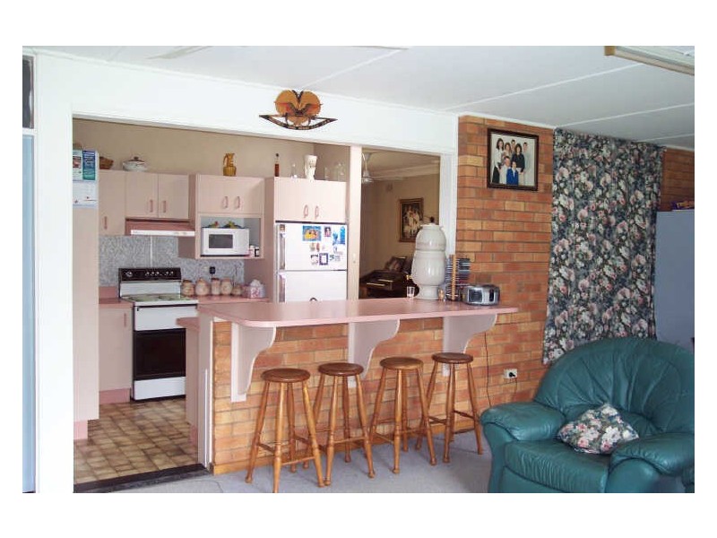 76 Gobolion Street, Wellington NSW 2820