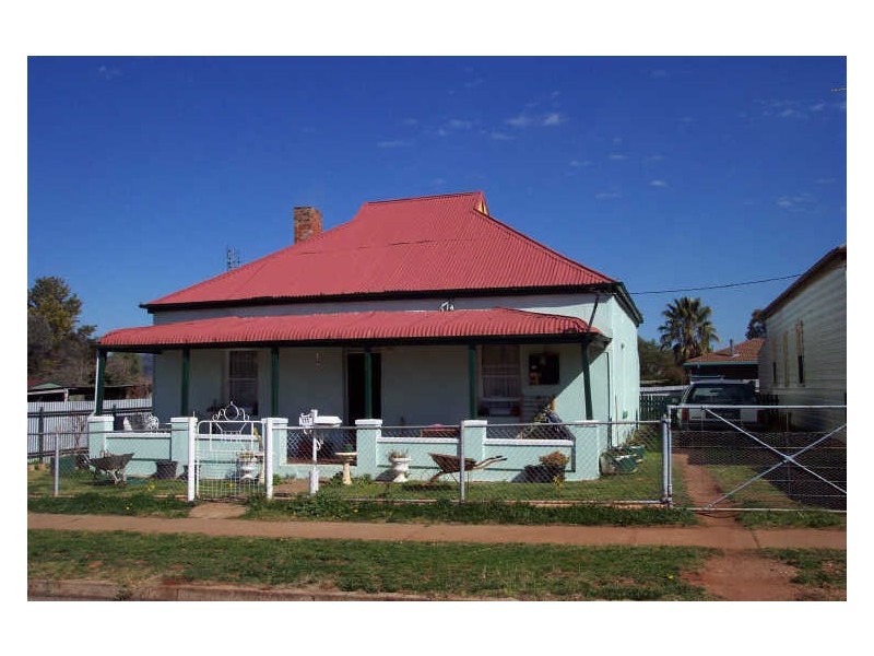111 Simpson Street, Wellington NSW 2820