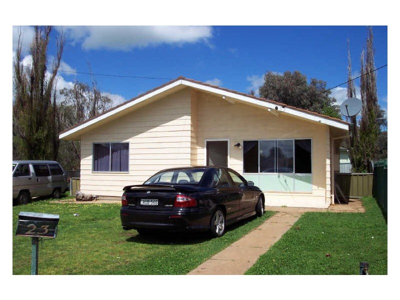 23 Walker Crescent, Wellington NSW 2820