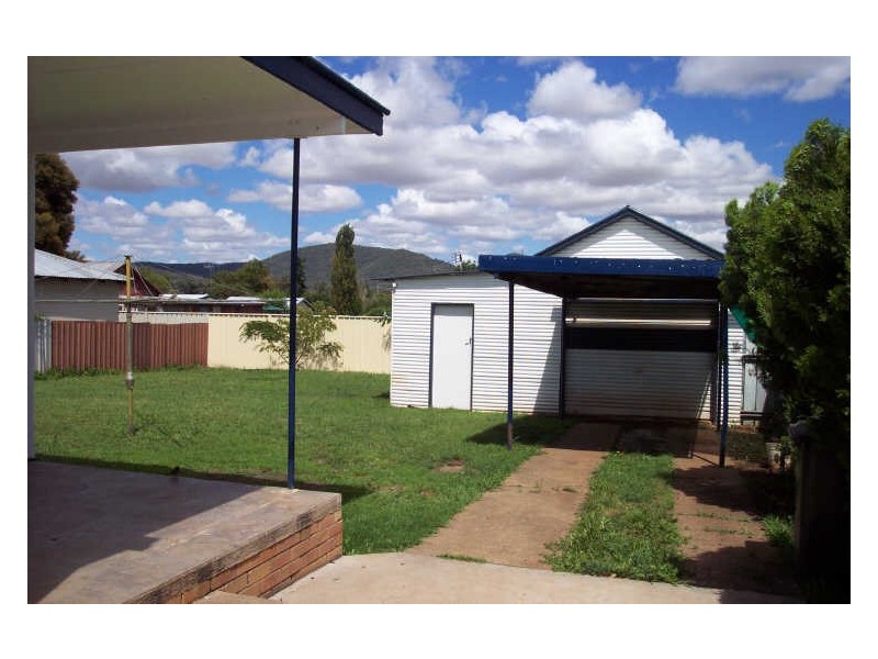 135 Simpson Street, Wellington NSW 2820