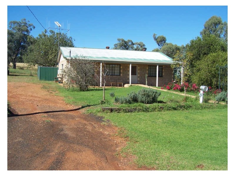 79 Caves Road, Wellington NSW 2820