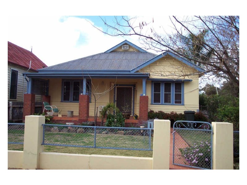 106 Maughan Street, Wellington NSW 2820