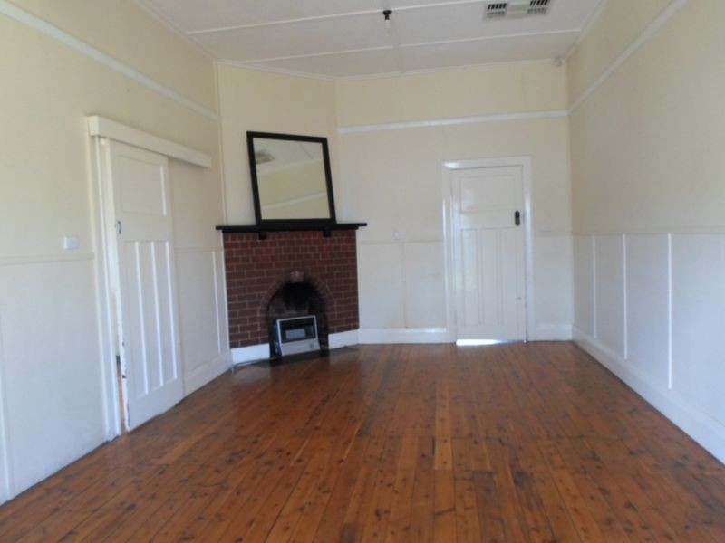 122 Swift Street, Wellington NSW 2820