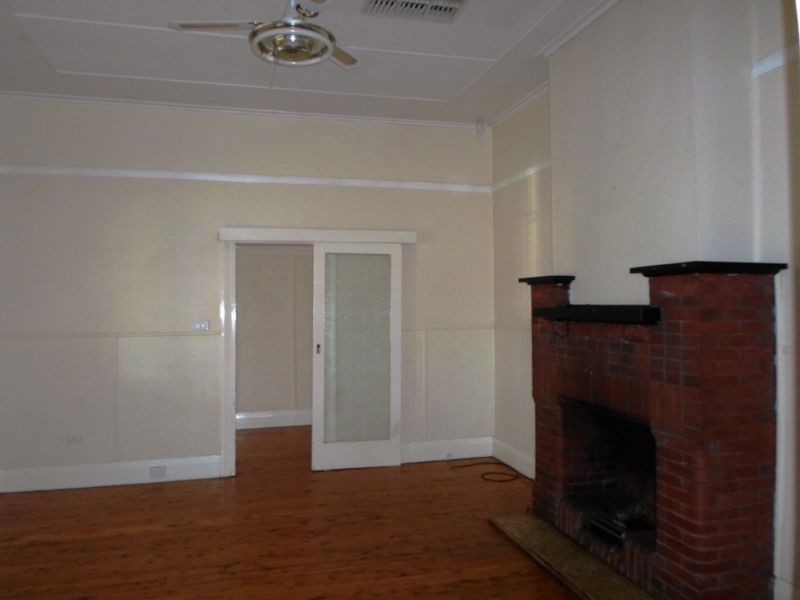 122 Swift Street, Wellington NSW 2820