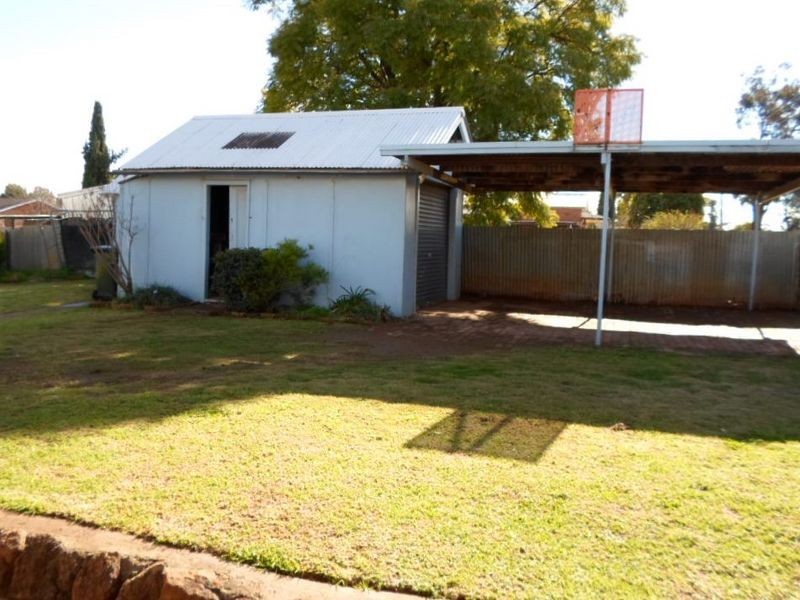 122 Swift Street, Wellington NSW 2820
