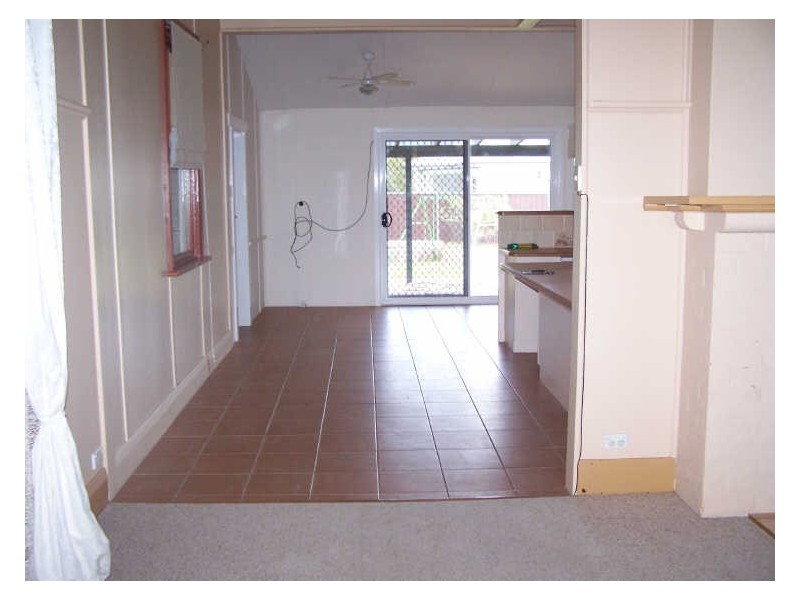 35 Simpson Street, Wellington NSW 2820