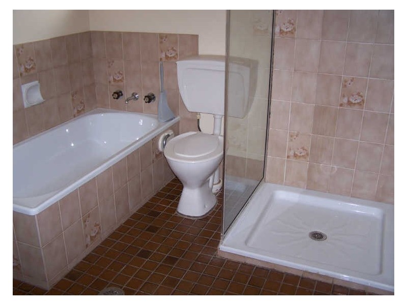 2/59 Whiteley Street, Wellington NSW 2820