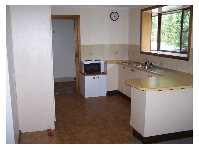 2/59 Whiteley Street, Wellington NSW 2820