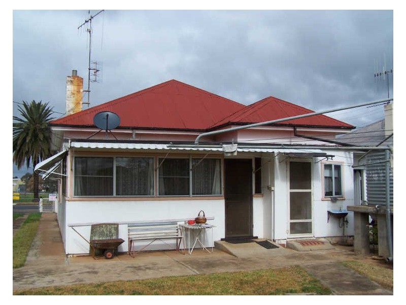 80 Warne Street, Wellington NSW 2820