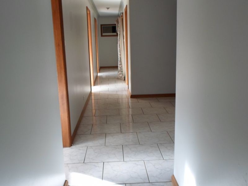 8 Dibbs Street, Wellington NSW 2820