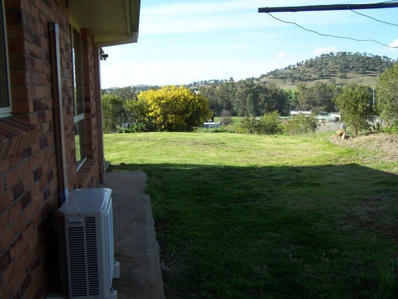 32 Falls Road, Wellington NSW 2820