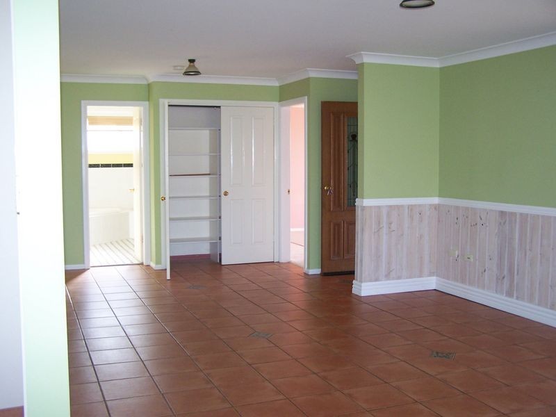 32 Falls Road, Wellington NSW 2820