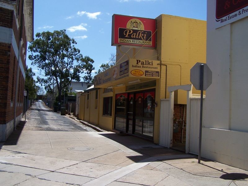 Bill’s Cafe/ Nanima Crescent, Wellington NSW 2820