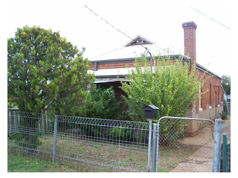 5 Parkes Street, Wellington NSW 2820