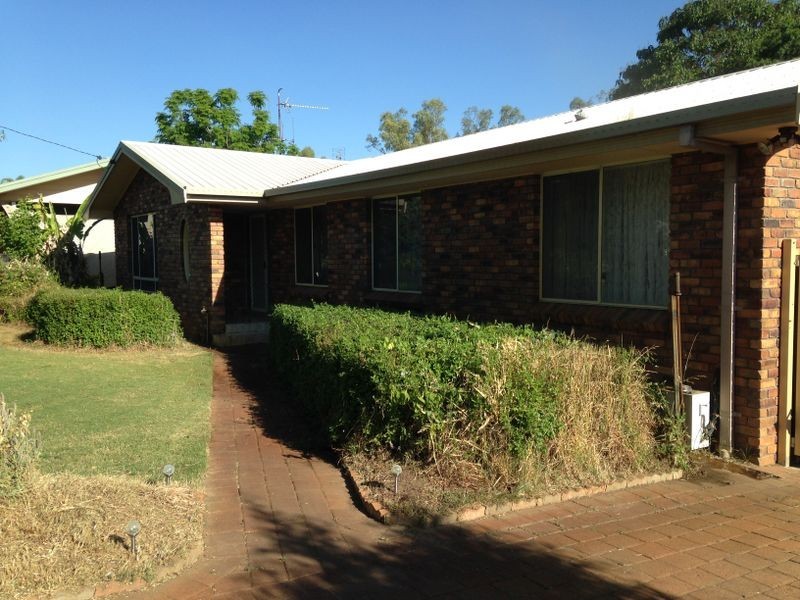 17 Montefiores Street, Wellington NSW 2820