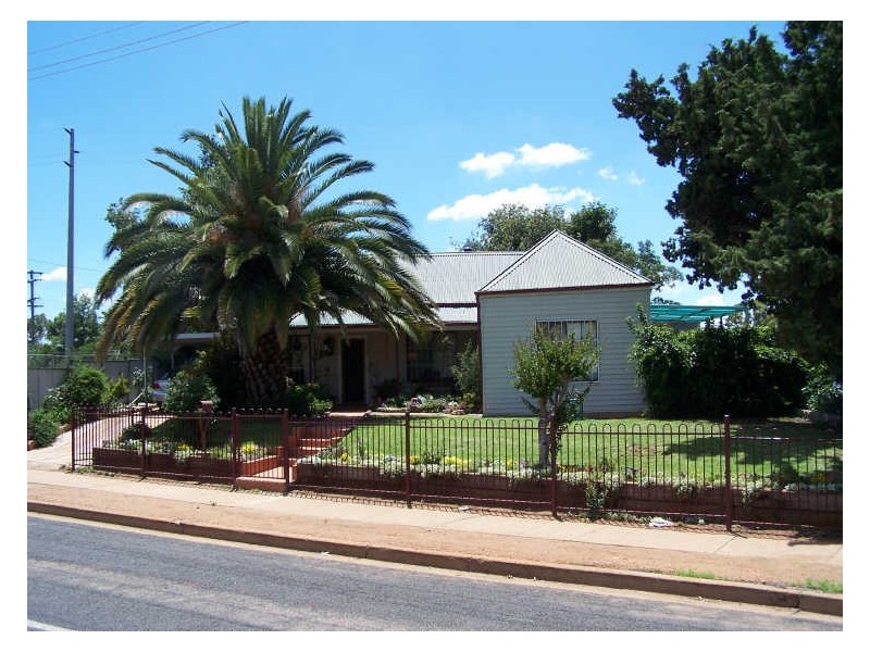 60 Arthur Street, Wellington NSW 2820