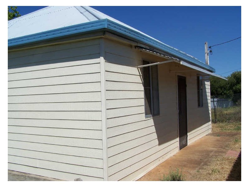 11 Simpson Lane, Wellington NSW 2820