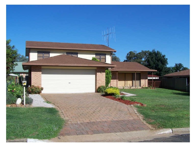 31 Marsh Street, Wellington NSW 2820