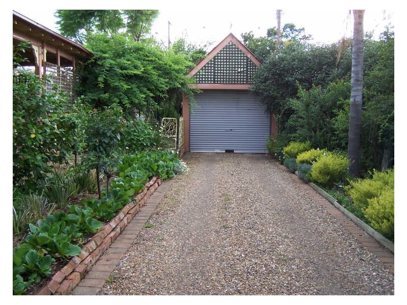 111 Arthur Street, Wellington NSW 2820