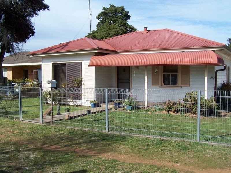 49 Maxwell Street, Wellington NSW 2820