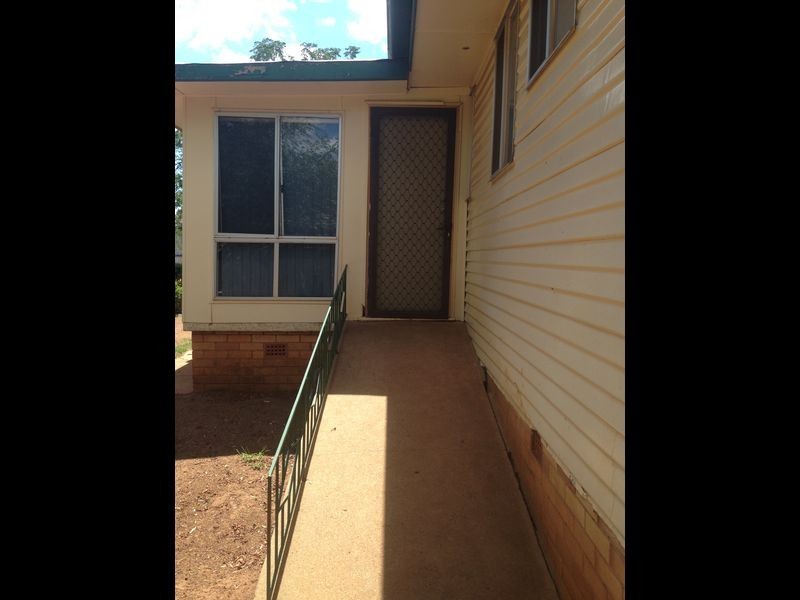 110 Maxwell Street, Wellington NSW 2820