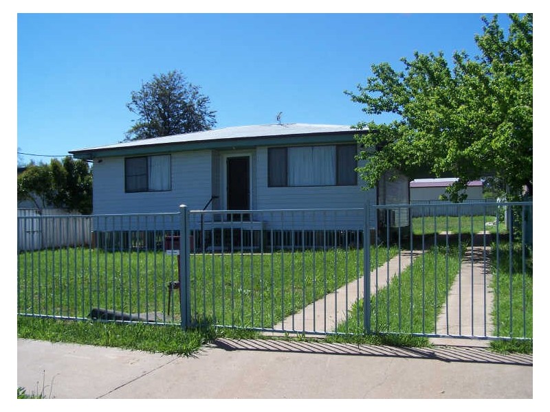 18 Palmer Street, Wellington NSW 2820