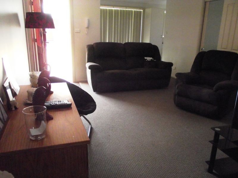 2/11A Maxwell Street, Wellington NSW 2820