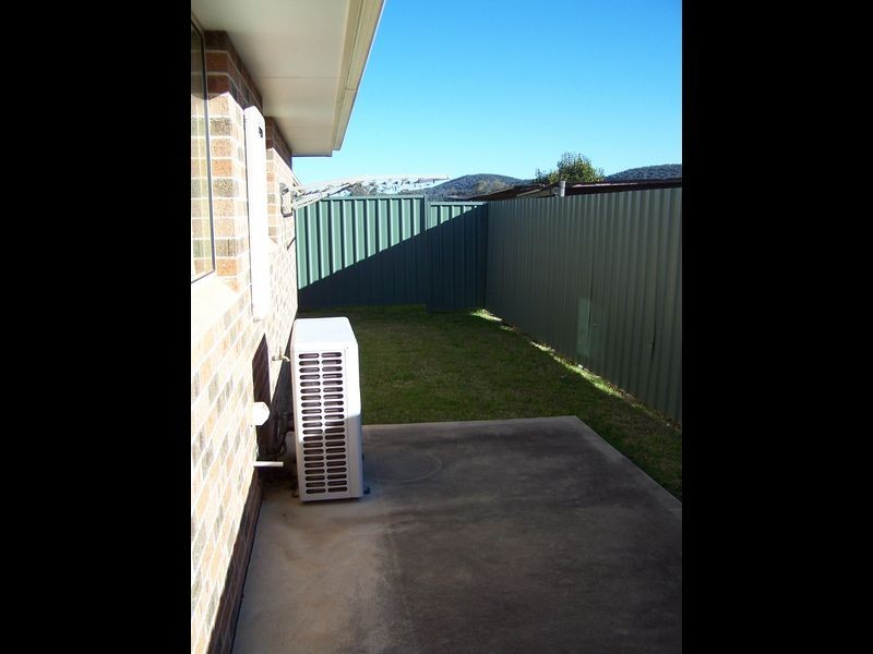 2/11A Maxwell Street, Wellington NSW 2820